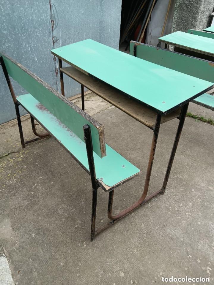 Antig&uuml;edades: Pupitres antiguos de colegio - Foto 4