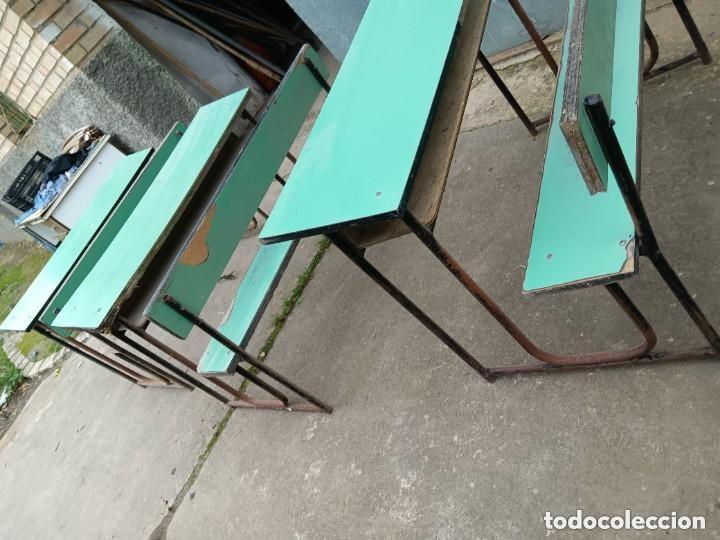 Antig&uuml;edades: Pupitres antiguos de colegio - Foto 6