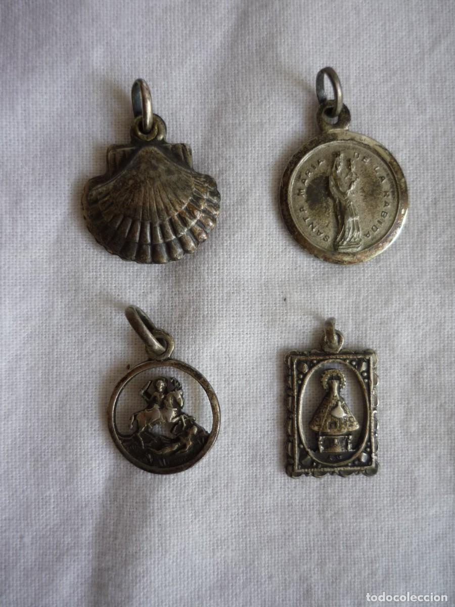 Antig&uuml;edades: 4 medallas religiosas en plata - Foto 2