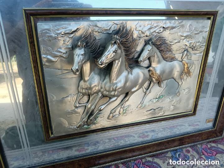 Antig&uuml;edades: Cuadro caballos laminado de plata - Foto 3