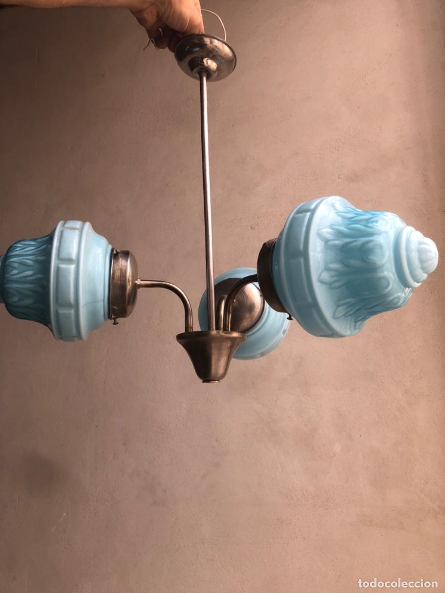 Antig&uuml;edades: L&aacute;mpara de techo modernista opalina azul - Foto 5