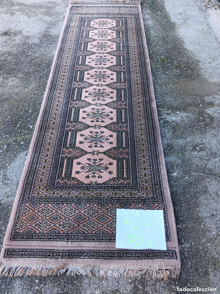 Antig&uuml;edades: Alfombra pasillo buen estado - Foto 1