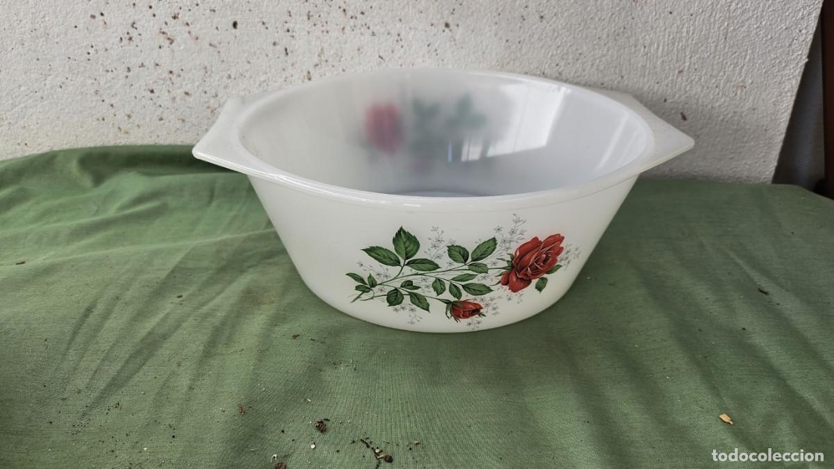 Antig&uuml;edades: ensaladera de cristal opalino - Foto 1