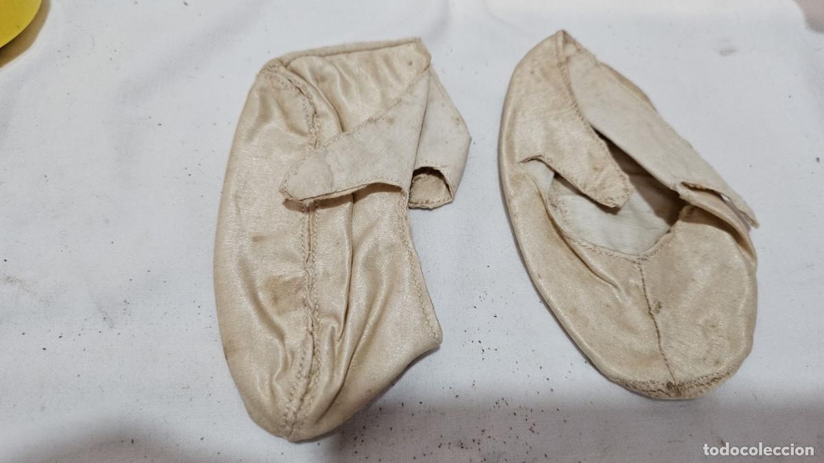 Antig&uuml;edades: patucos antiguos de bebe - Foto 2