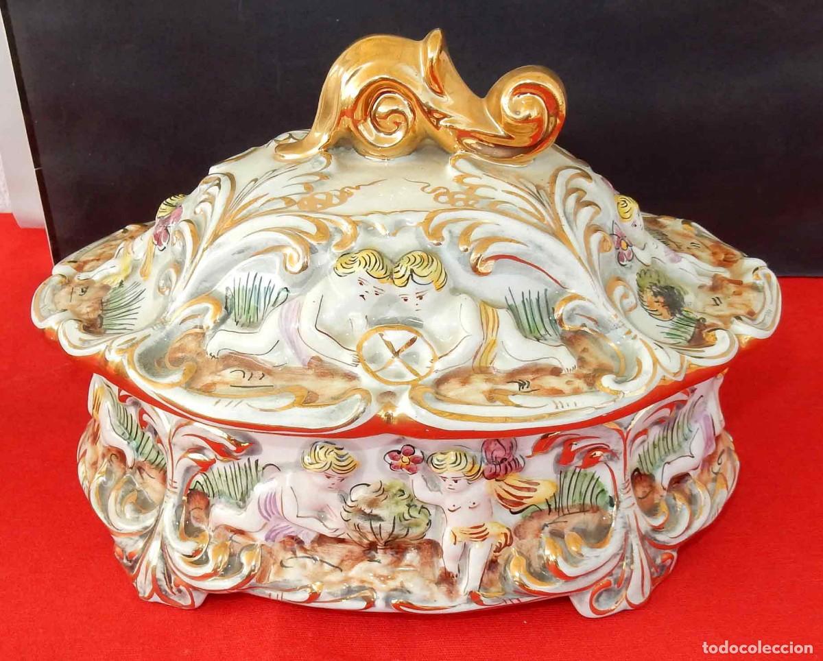 Antig&uuml;edades: Sopera de porcelana de ALCOBACA - 25 cm - Foto 1