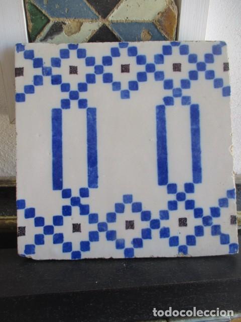 Antig&uuml;edades: Azulejo del siglo XIX - Foto 1