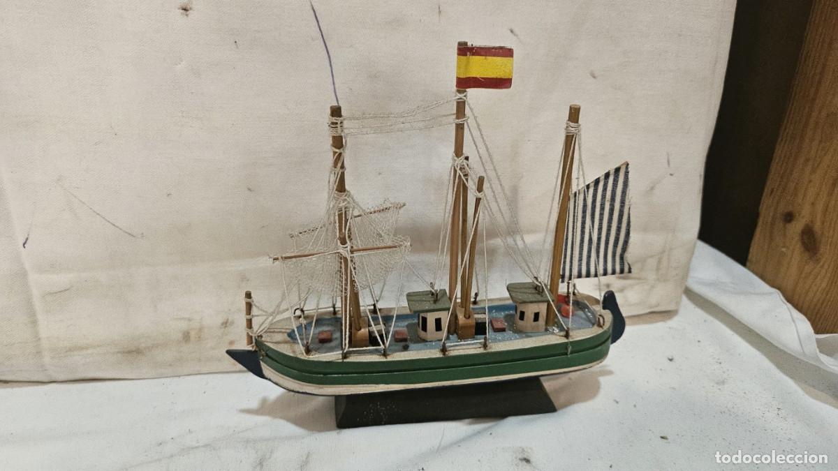 Antig&uuml;edades: barco de madera artenal - Foto 1
