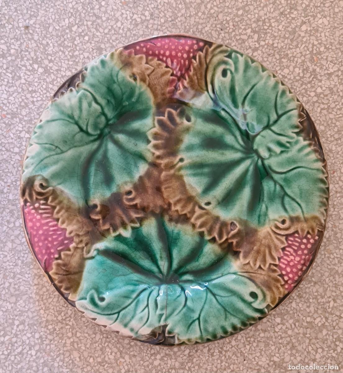 Antig&uuml;edades: Plato esmaltado chino en relieve. 19 cms. - Foto 1