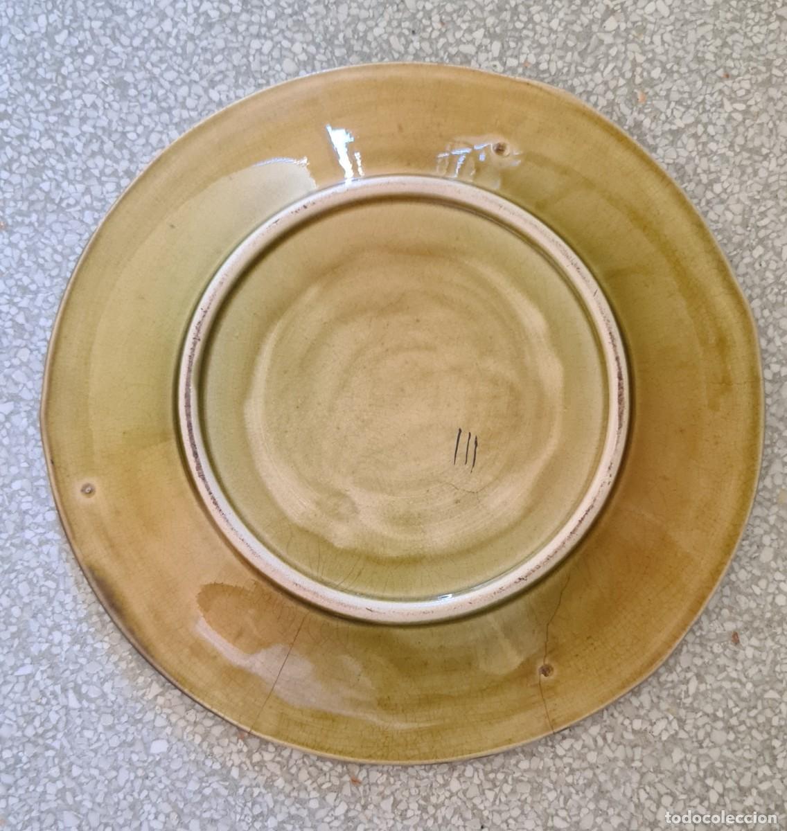 Antig&uuml;edades: Plato esmaltado chino en relieve. 19 cms. - Foto 2