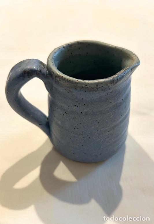 Antig&uuml;edades: Mini jarra de leche de cer&aacute;mica azul - Foto 3