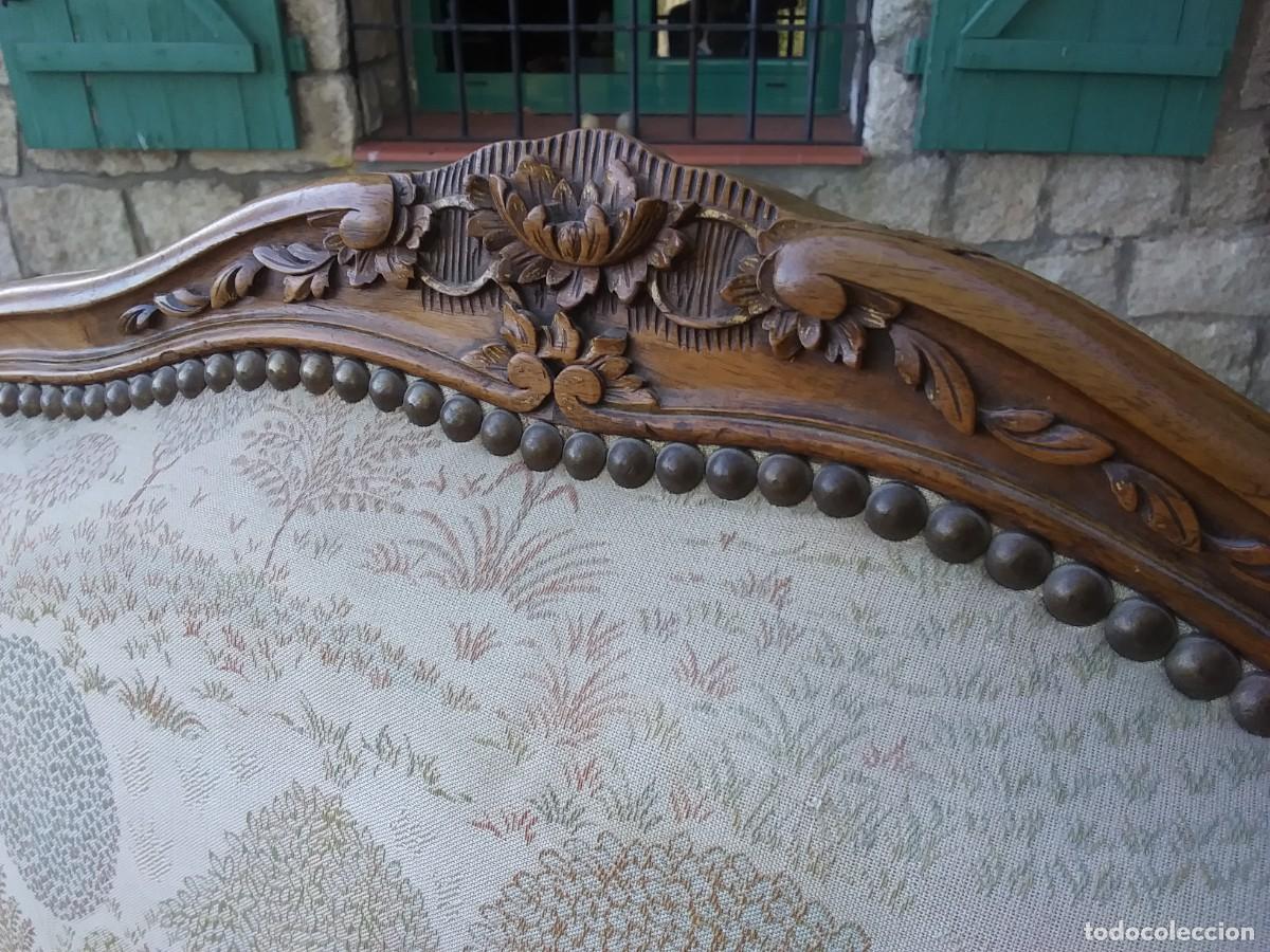 Antiques: Sillones (2) cabriolet en nogal Luis XV probable del s.XVIII