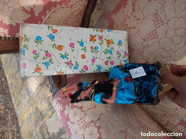 Antig&uuml;edades: mu&ntilde;eca marin con caja nueva - Foto 2
