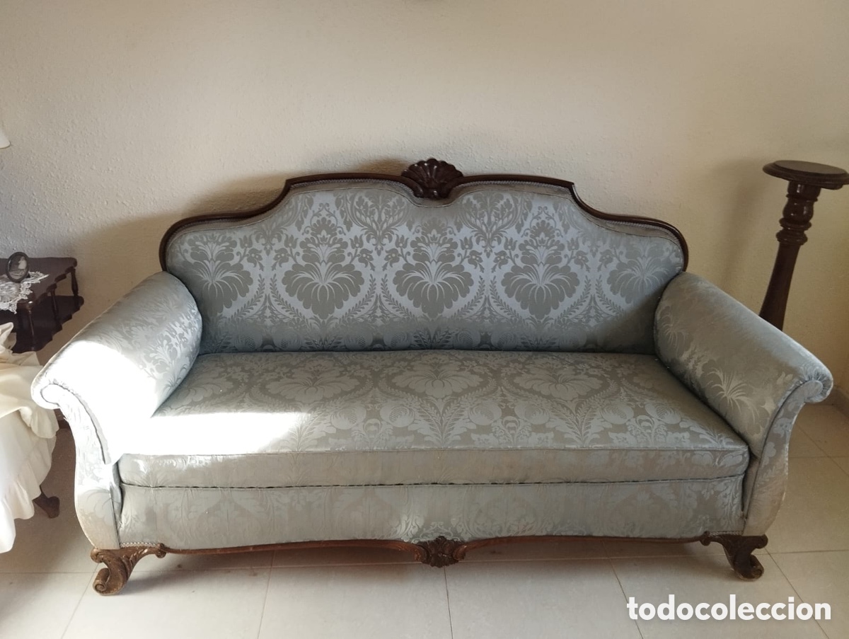 Antig&uuml;edades: Conjunto de tresilllo, sill&oacute;n y sillas. - Foto 3