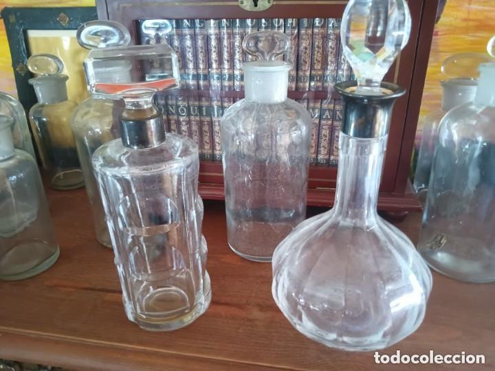 Antig&uuml;edades: licoreras con terminaci&oacute;n de boca de plata - Foto 1