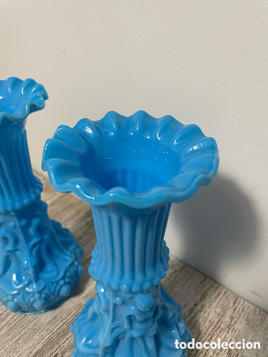 Antig&uuml;edades: PAREJA DE JARRONES - FLOREROS OPALINA AZUL - Foto 6