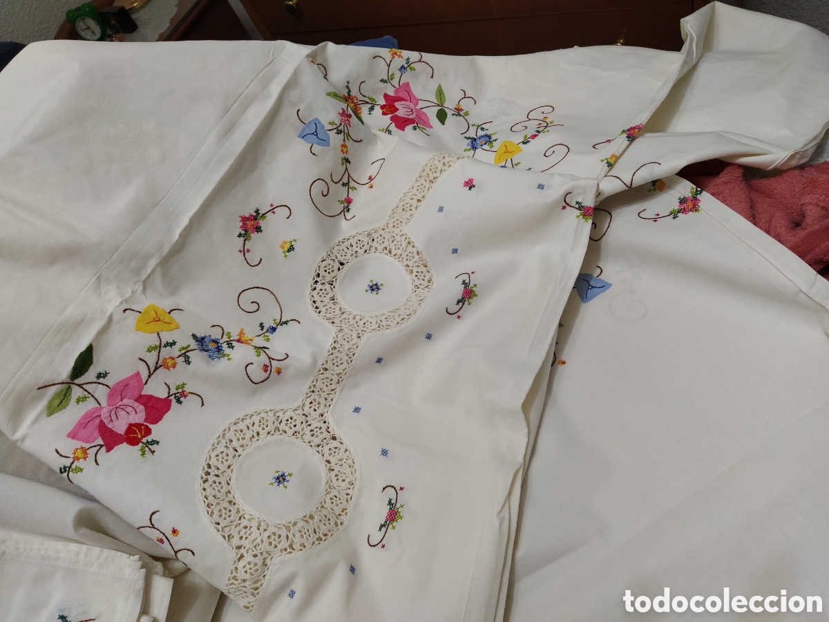 Antig&uuml;edades: Fant&aacute;stica manteler&iacute;a vintage - Foto 1