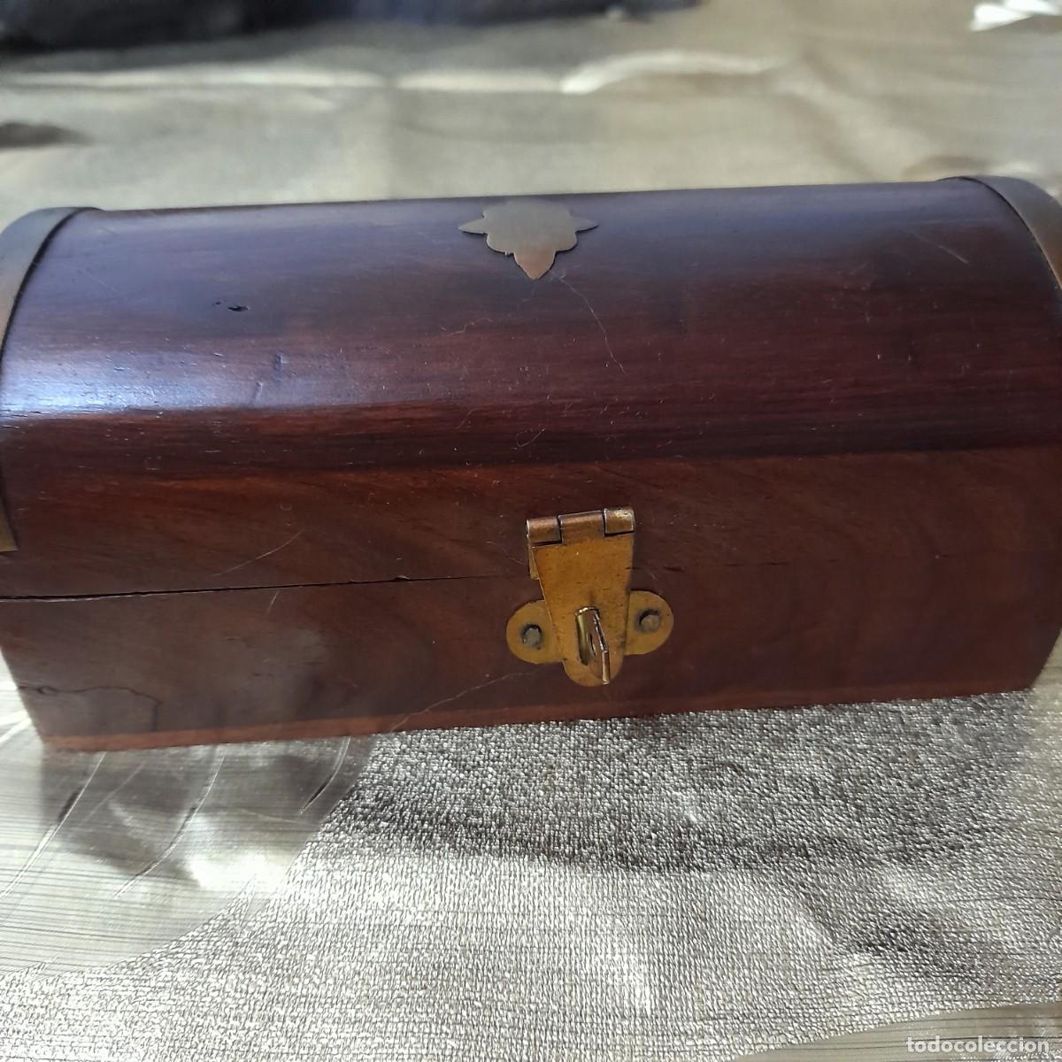 Antig&uuml;edades: Caja antigua de madera - Foto 2