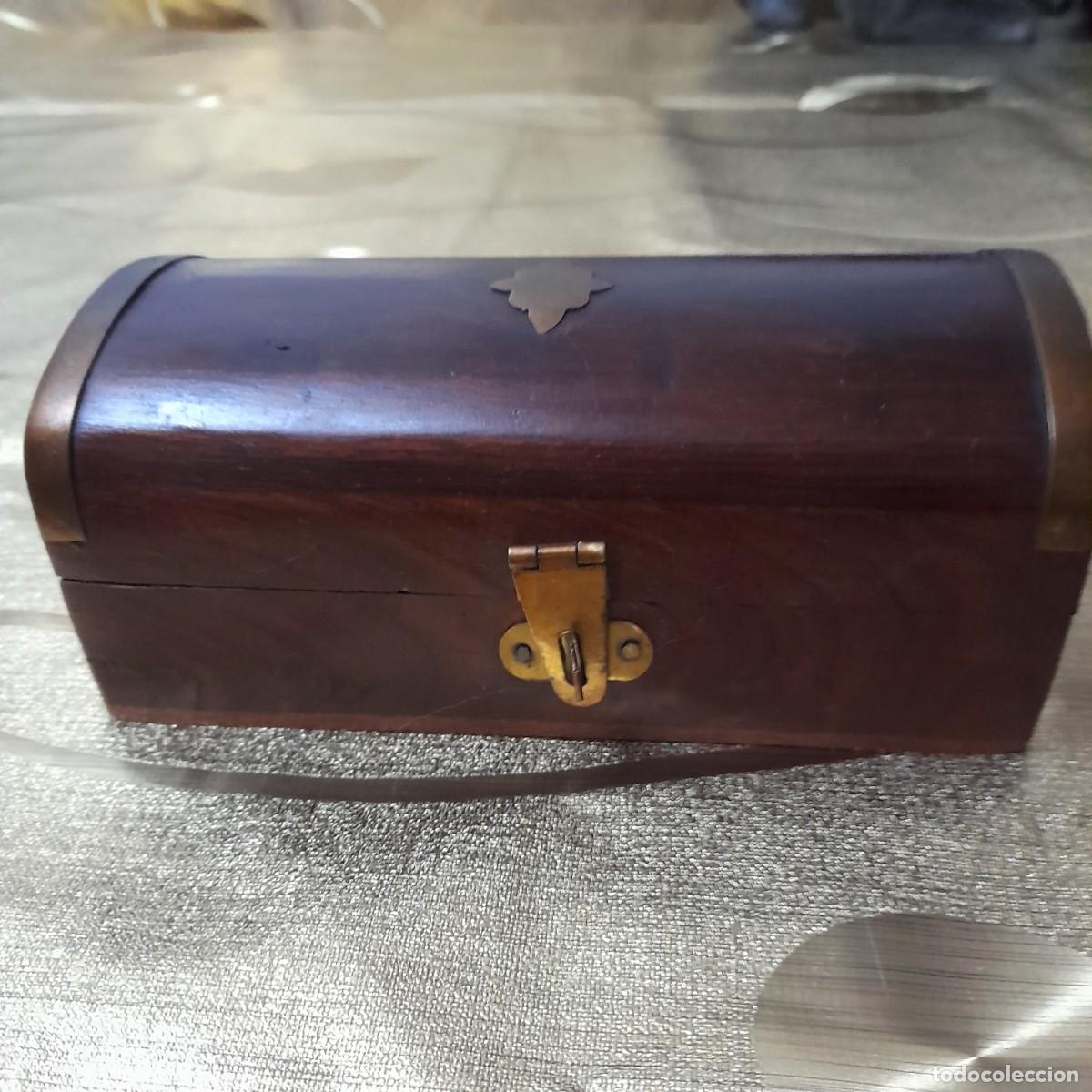 Antig&uuml;edades: Caja antigua de madera - Foto 7