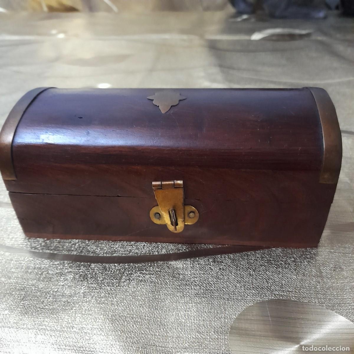 Antig&uuml;edades: Caja antigua de madera - Foto 12