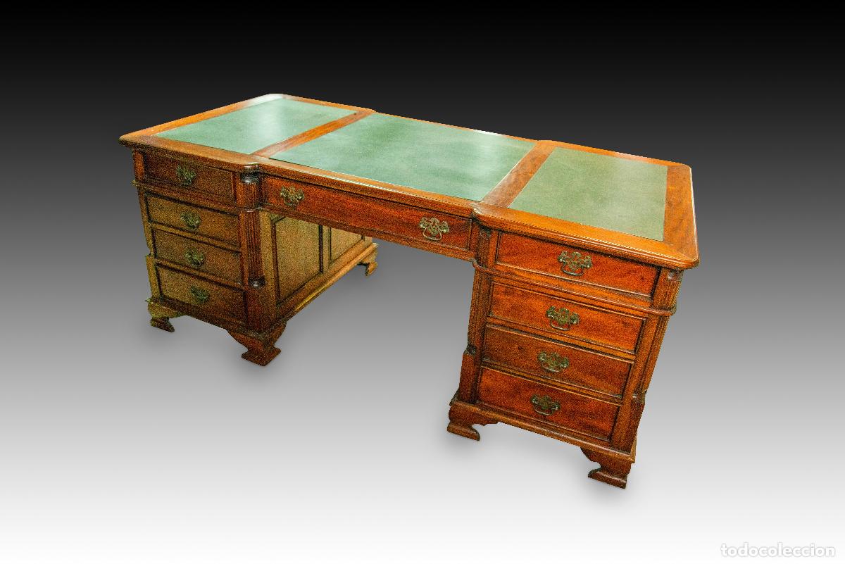 Antig&uuml;edades: Mesa escritorio. Siguiendo modelos antiguos. - Foto 3