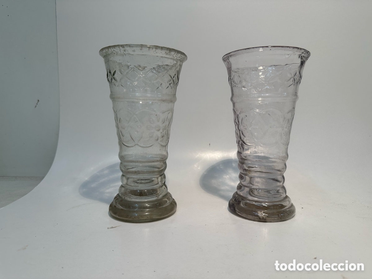 Antig&uuml;edades: PAREJA DE JARRONES DE ALTAR DE CRISTAL ANTIGUOS. - Foto 1