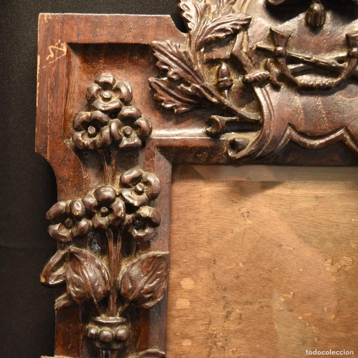 Antig&uuml;edades: Marco antiguo S. XIX de madera tallada - Foto 14