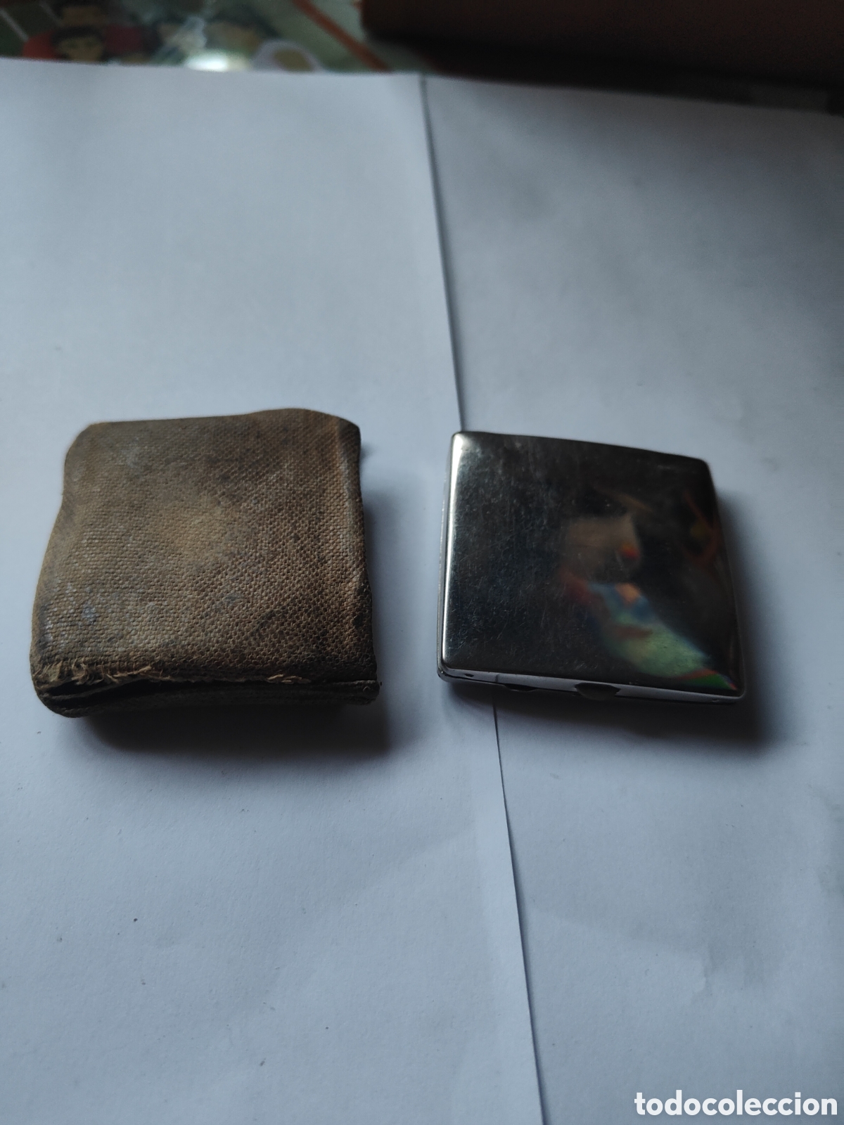 Antig&uuml;edades: ANTIGUA POLVERA METALICA CON FUNDA - Foto 1