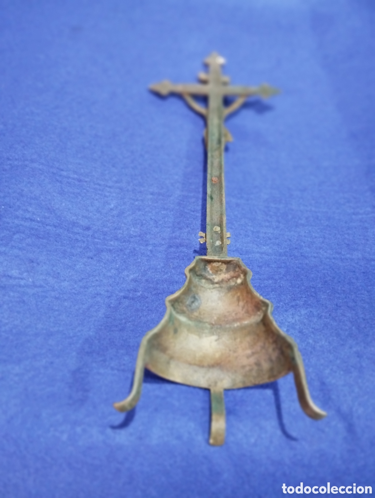 Antig&uuml;edades: Antiguo crucifijo de bronce de altar - Foto 5