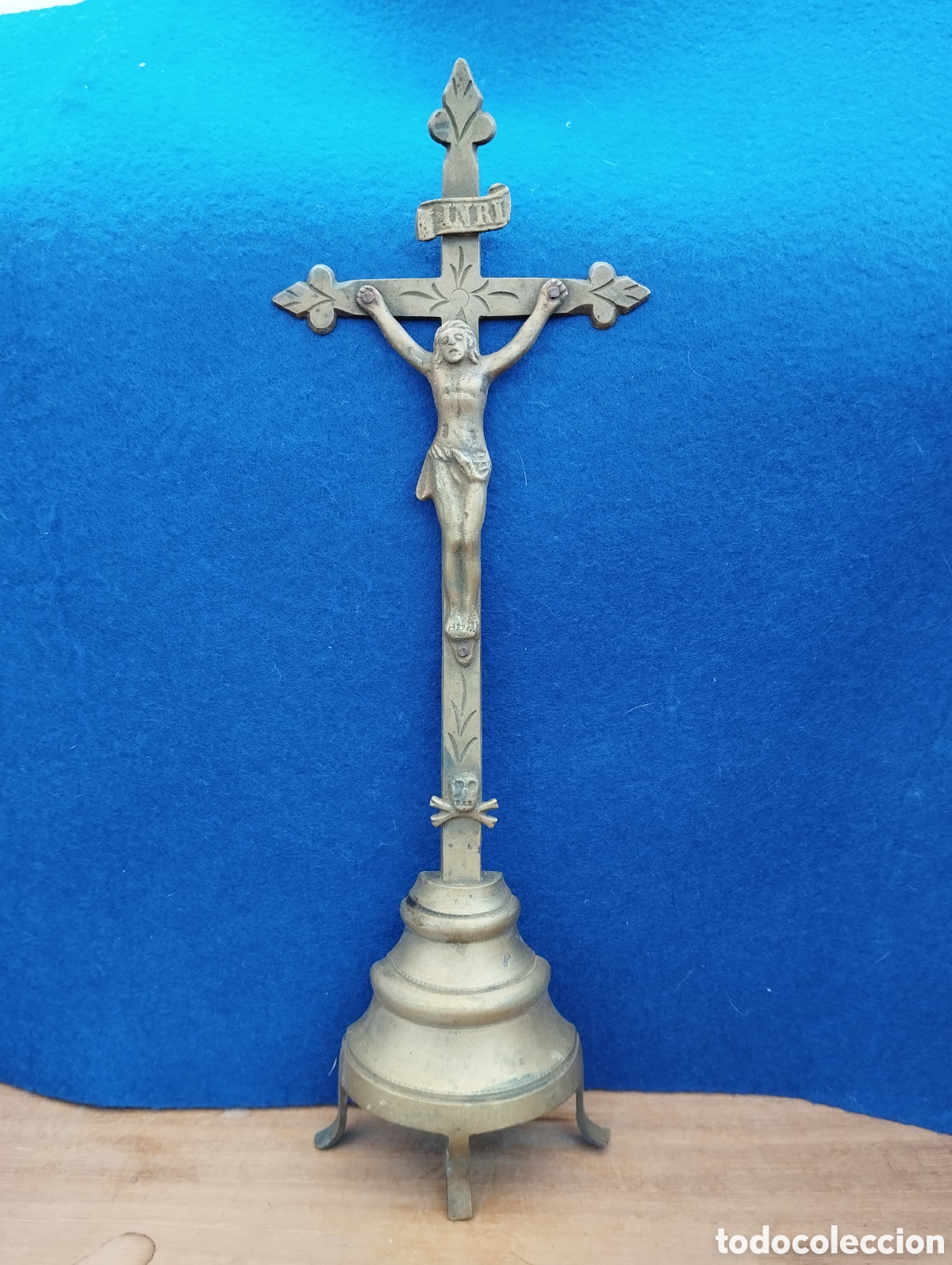 Antig&uuml;edades: Antiguo crucifijo de bronce de altar - Foto 14
