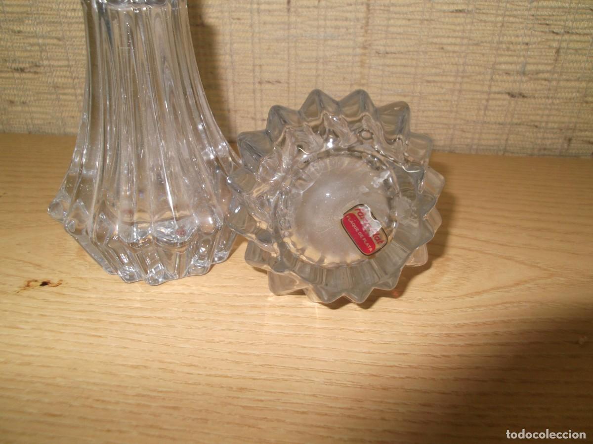 Antig&uuml;edades: Lote de botellas de cristal y plaque de plata.Farco - Foto 2