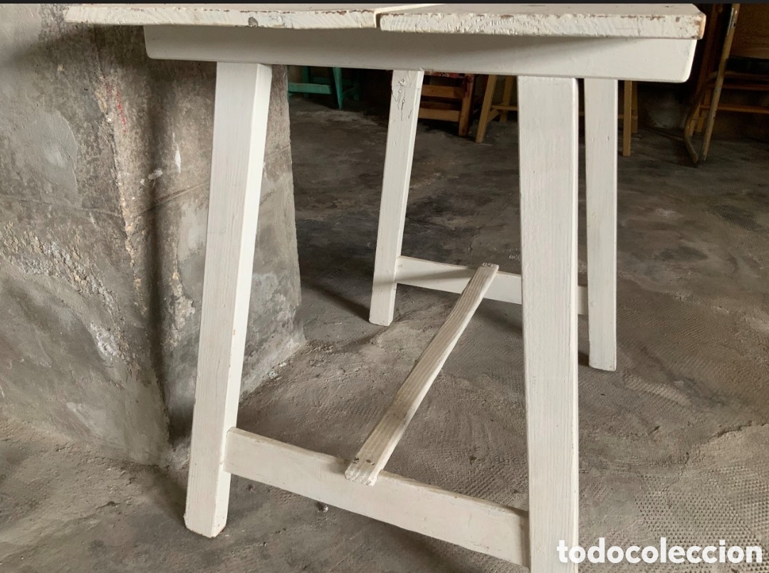 Antig&uuml;edades: Lote de 3 mesas de madera peque&ntilde;as - Foto 9