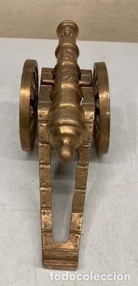 Antig&uuml;edades: Ca&ntilde;&oacute;n de bronce decorativo - Foto 3
