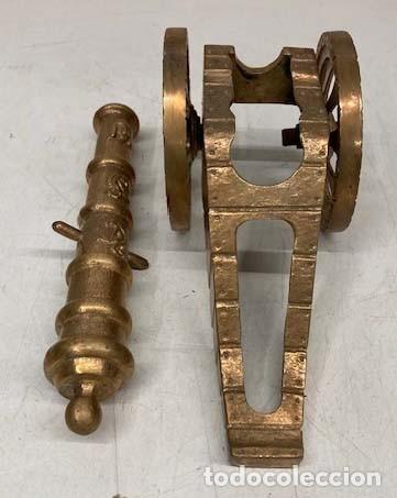 Antig&uuml;edades: Ca&ntilde;&oacute;n de bronce decorativo - Foto 4