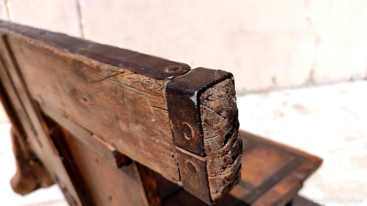Antig&uuml;edades: Banco rustico de madera con refuerzos de hierro - Foto 10