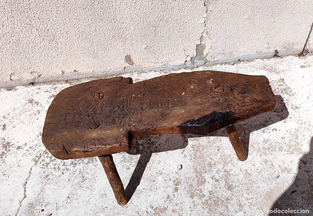 Antig&uuml;edades: Banco rustico en madera de casta&ntilde;o, taburete, mesa tocinera - Foto 4