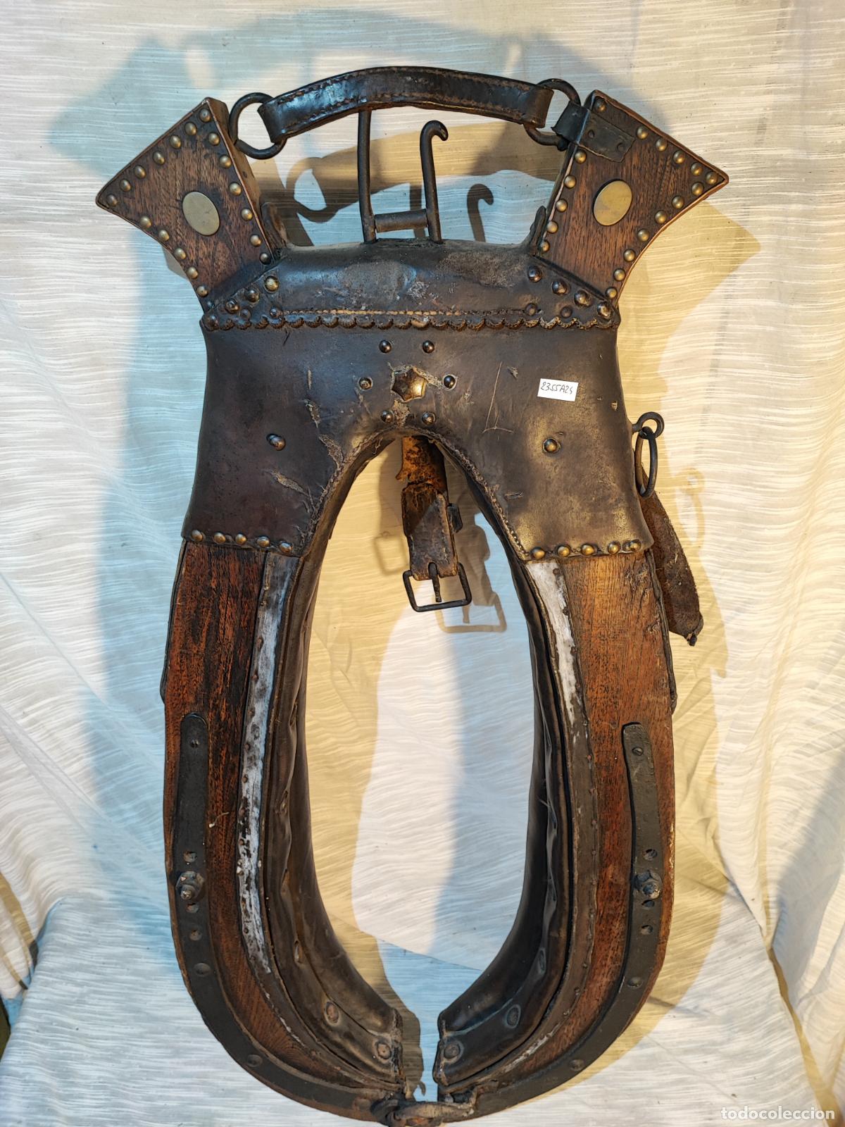 Antig&uuml;edades: ANTIGUO COLLAR DE CABALLO, GUARNICION, APERO - Foto 3