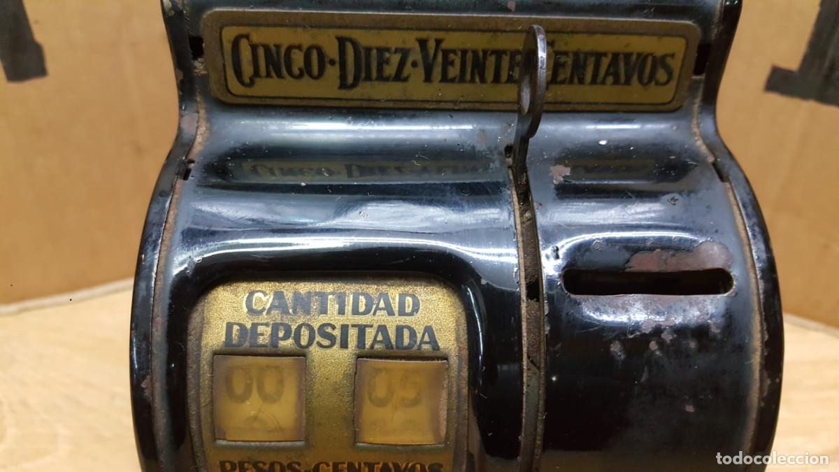 Antig&uuml;edades: ANTIGUA HUCHA DE METAL - Foto 3