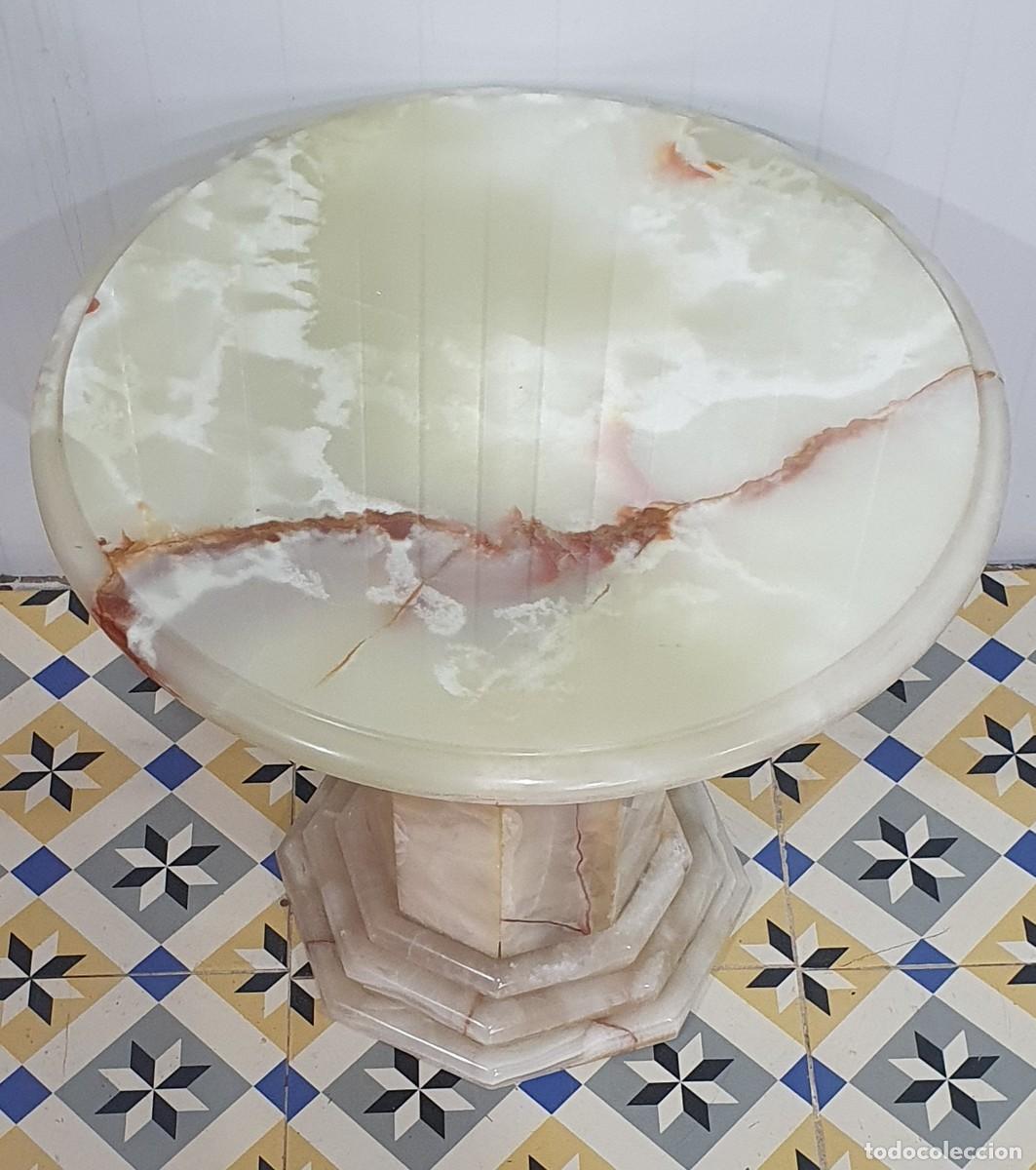 Antig&uuml;edades: Mesa auxiliar en marmol onix - Foto 4