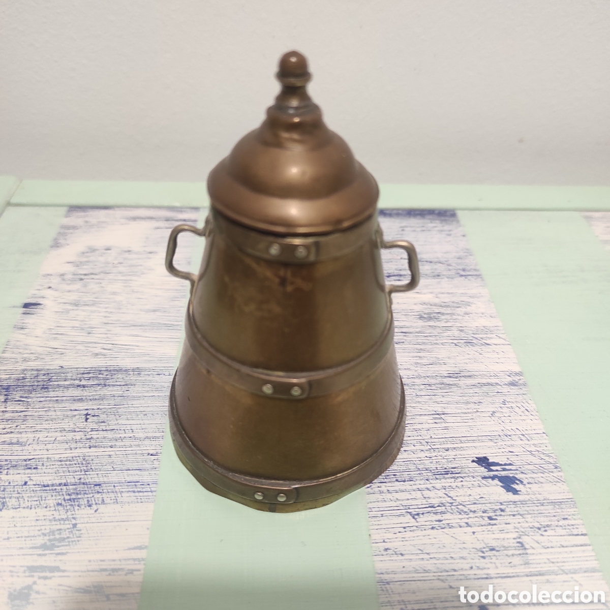 Antig&uuml;edades: Antiguo mechero de cobre - Foto 2