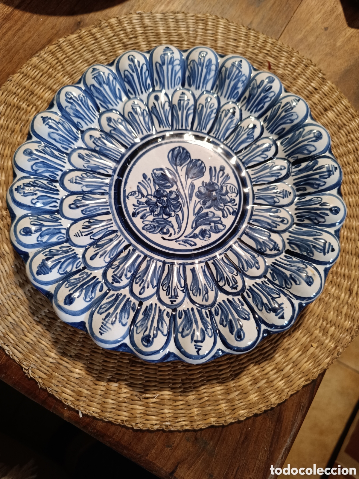 Antig&uuml;edades: Plato de porcelana de Talavera - Foto 1