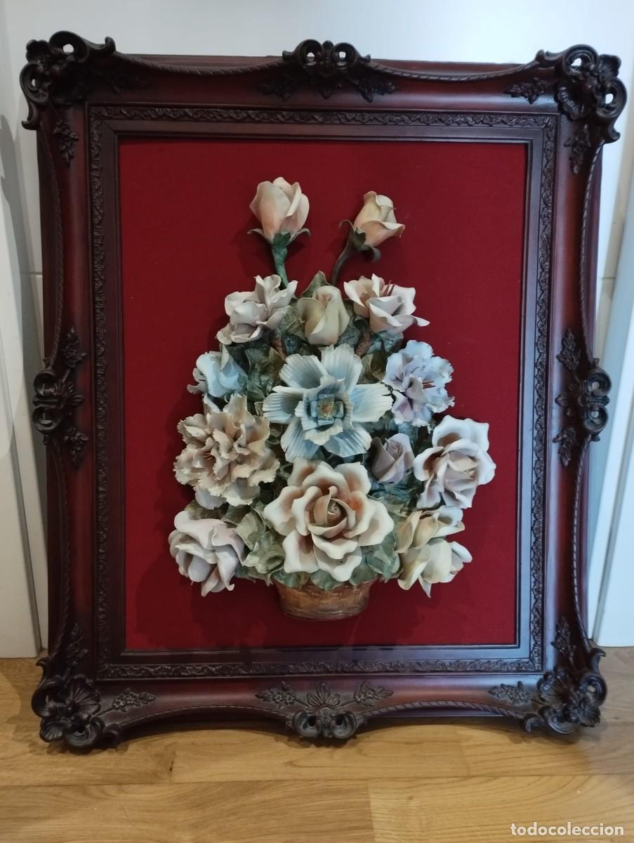 Antig&uuml;edades: Cuadro de flores en porcelana en relieve - Foto 6