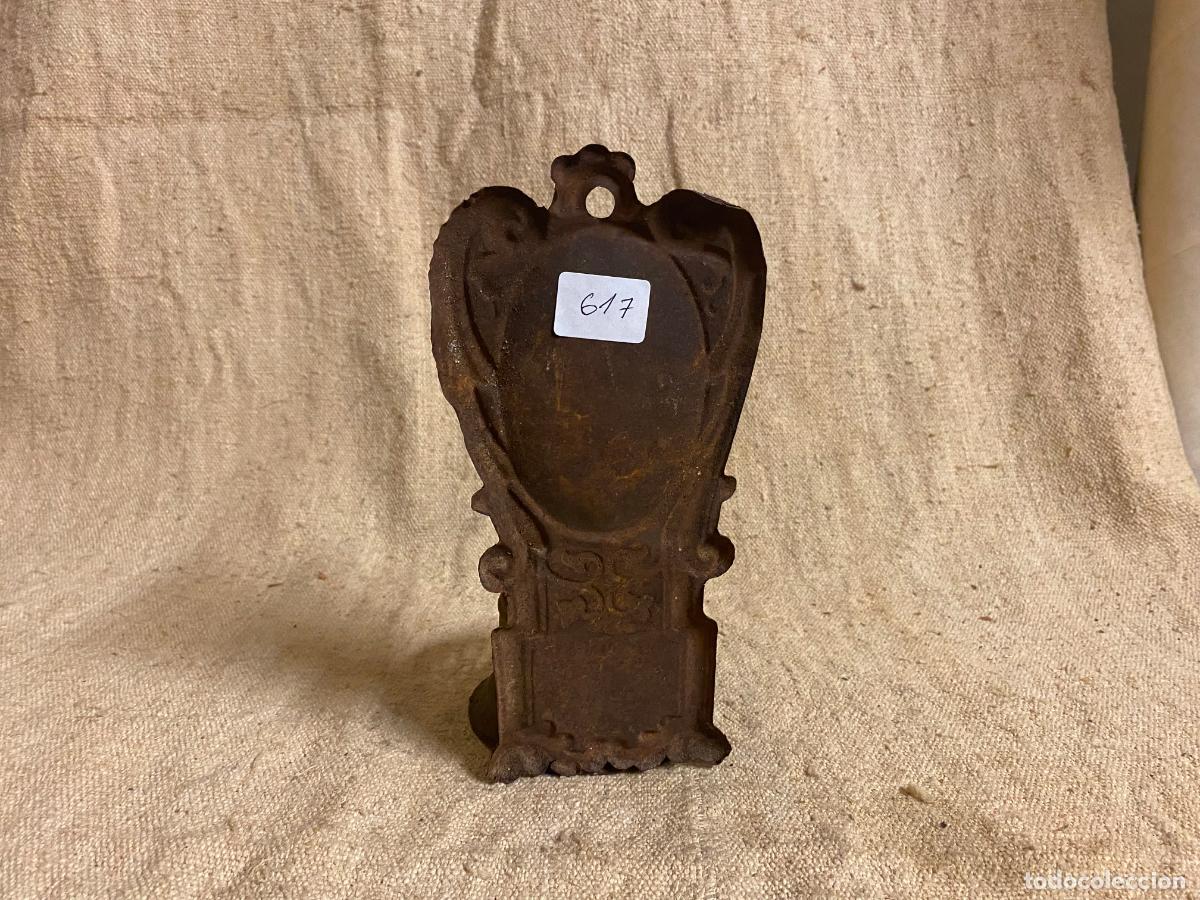 Antig&uuml;edades: soporte para candil de hierro - Foto 2