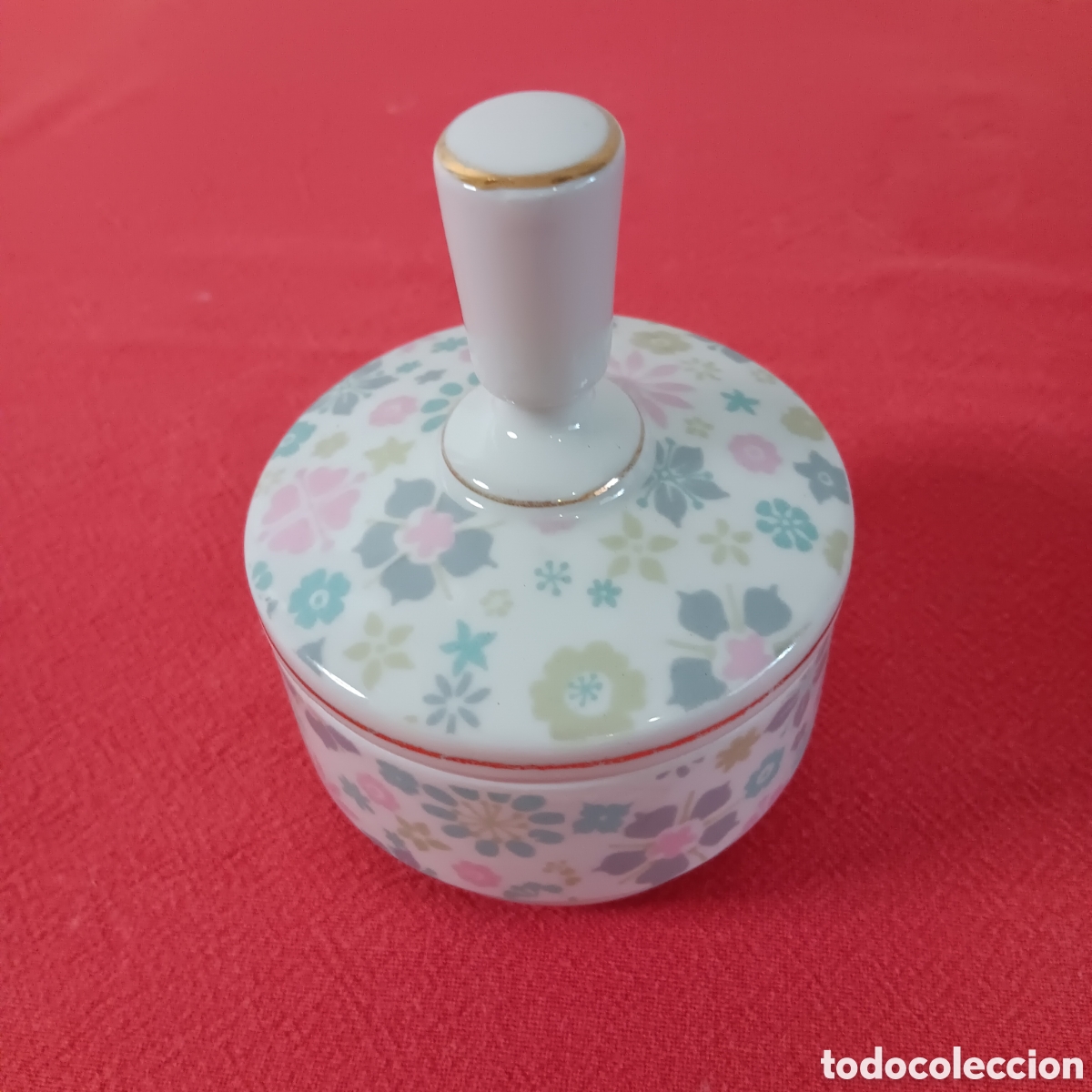 Antig&uuml;edades: JUEGO DE TOCADOR DE PORCELANA. - Foto 4