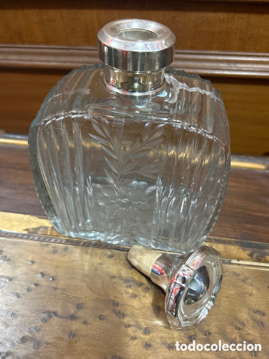 Antig&uuml;edades: Licorera en cristal y plata - Foto 2