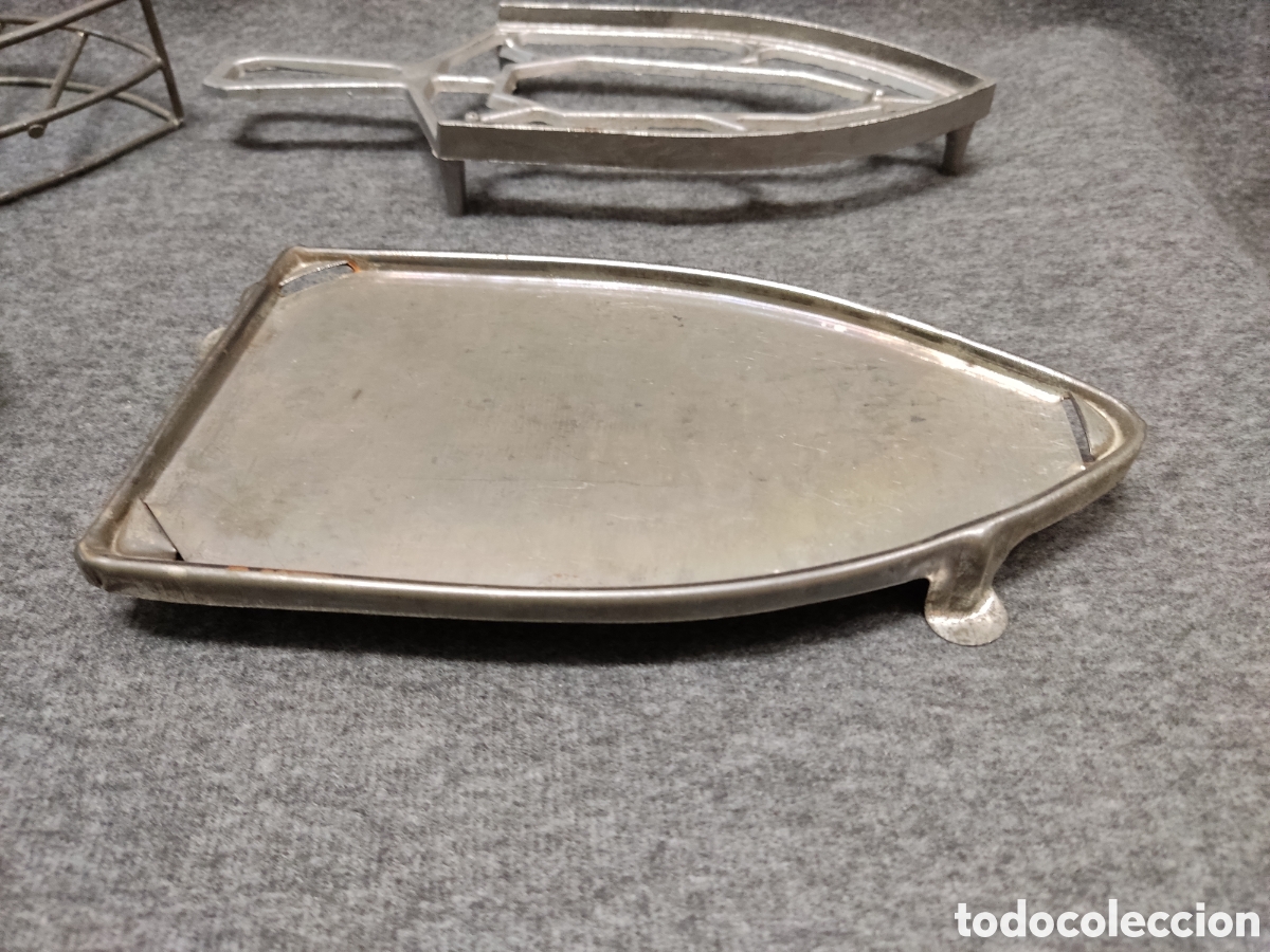 Antig&uuml;edades: Lote soportes plancha - Foto 3