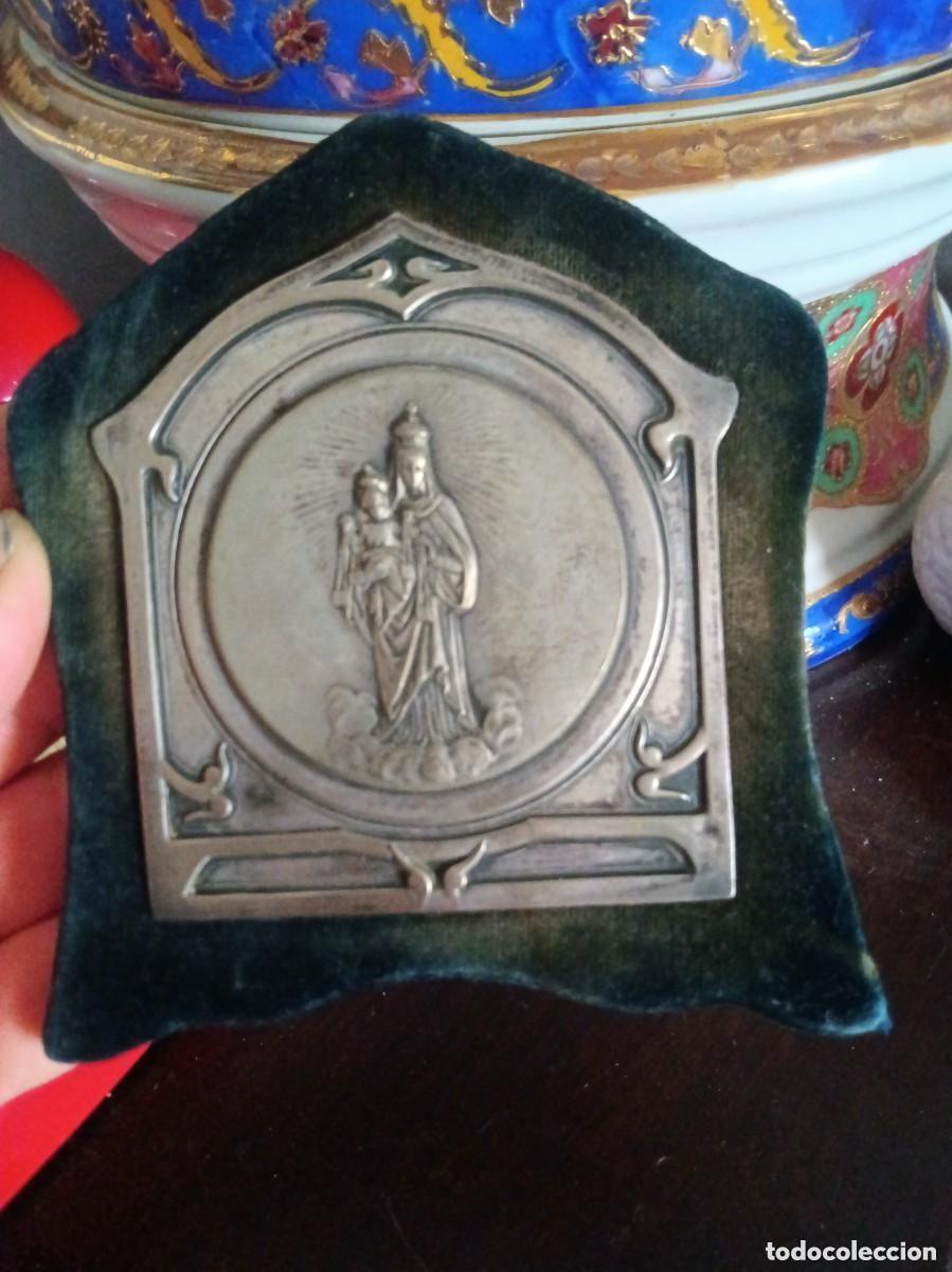 Antig&uuml;edades: Placa de virgen en plata - Foto 1