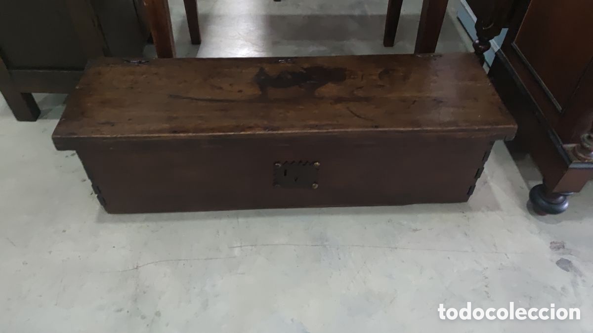 Antig&uuml;edades: Baul de madera rustico extreme&ntilde;o madre maciza - Foto 1
