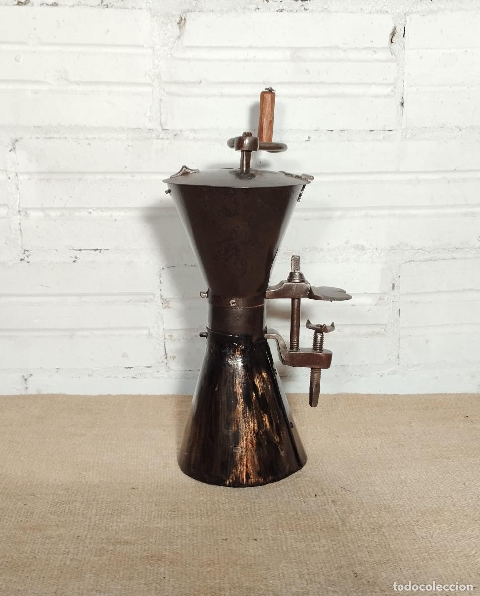 Antiques: Molinillo de caf&eacute; s. XVIII &rdquo;Sablier&rdquo;