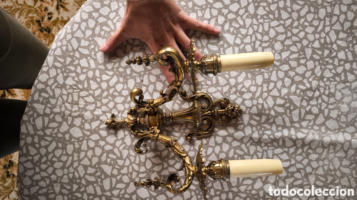 Antig&uuml;edades: PAREJA DE L&Aacute;MPARAS DE PARED EN BRONCE - Foto 6