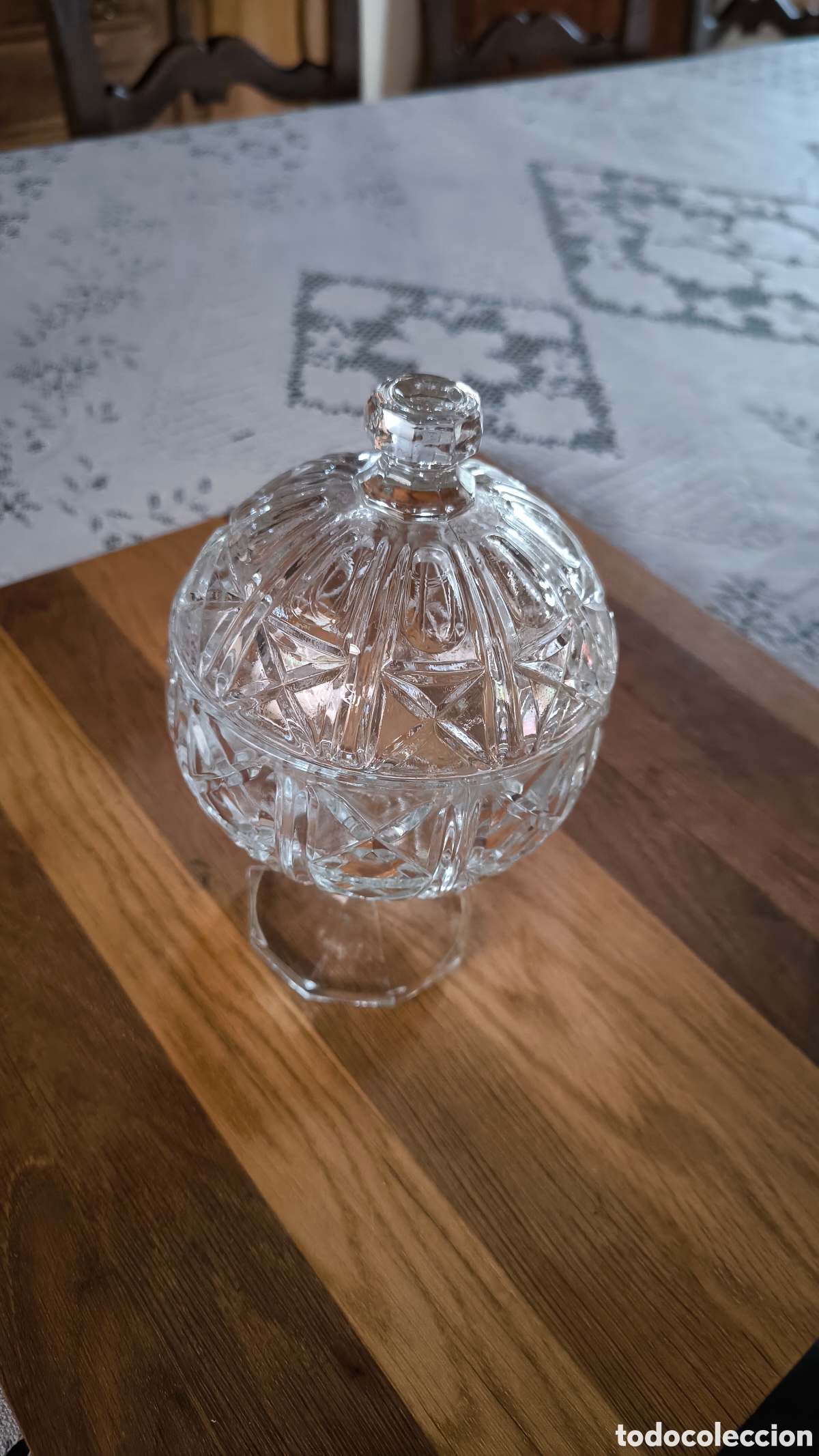 Antig&uuml;edades: Bombonera de cristal - Foto 1